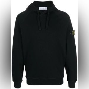 Selling my stone island black hoodie size xxl but fits like an xl.